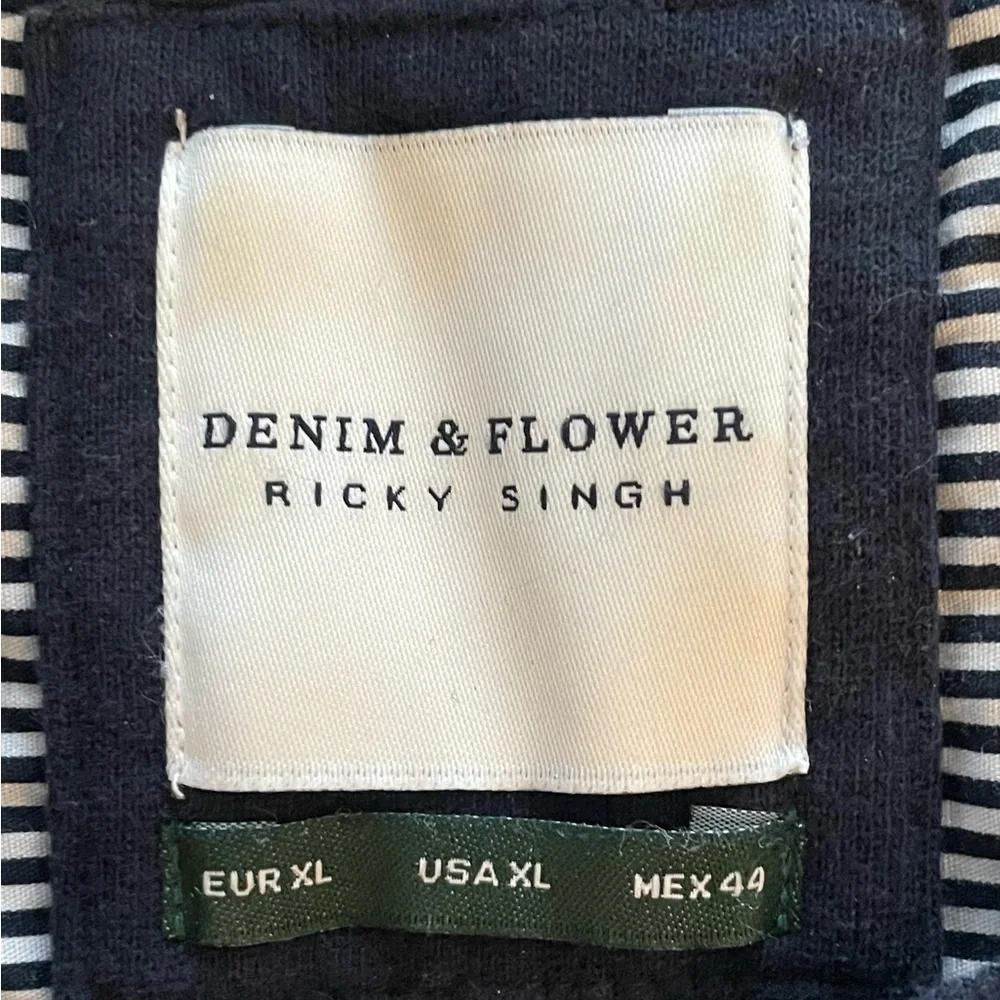Denim & Flower Ricky Singh men’s navy blue birds print sweater pullover, size XL